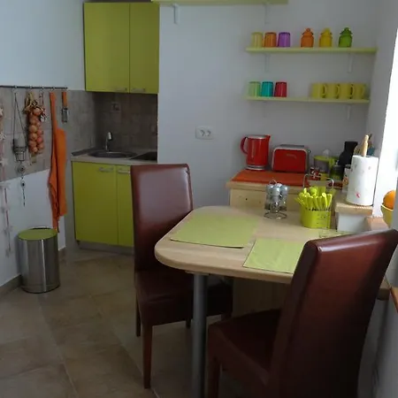 Alojamento de Acomodação e Pequeno-almoço Stella 3*