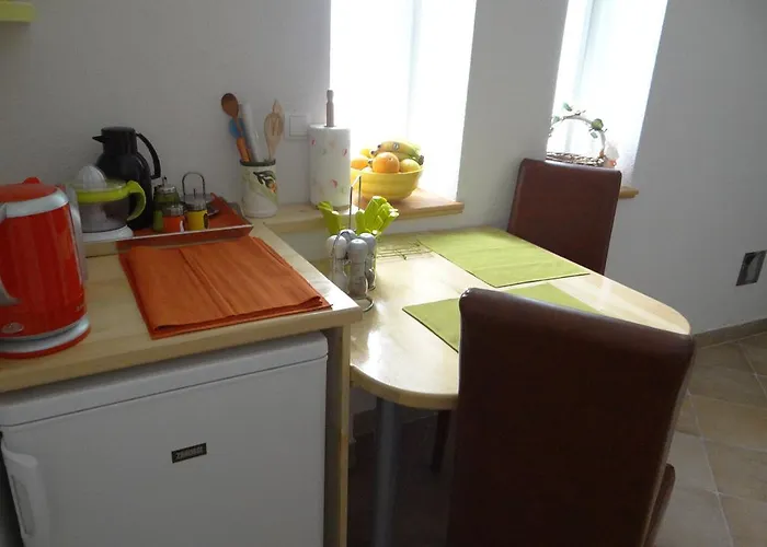 לינה וארוחת בוקר Stella ספליט